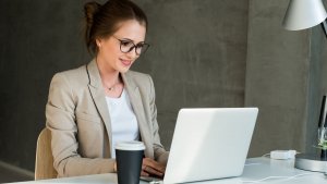 Choosing the Right Employer: Five Things to Look Out For as a Working Mom