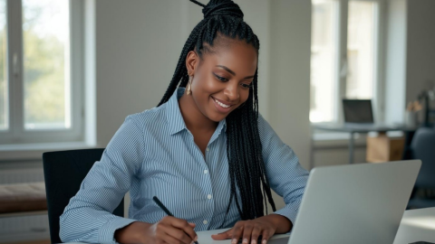 How To Manage Your Time as a Busy Working Mom: Realistic Strategies That Work